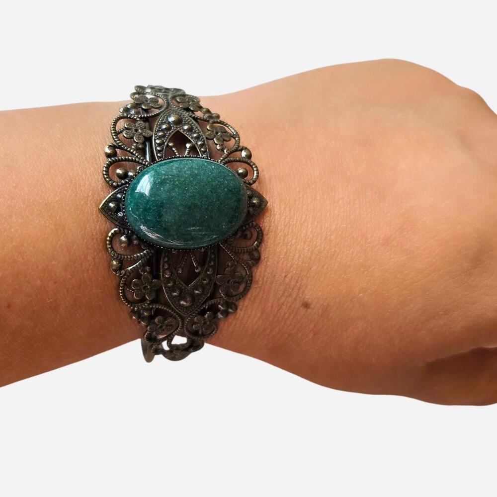 Cute Gothic Green stone bracelet with ornate metalwork